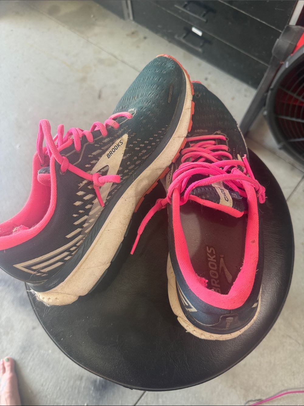 Brooks Women's Running Shoes in Teal with Hot Pink Accents